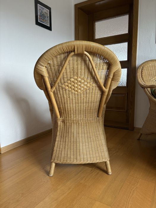 Rattanowy zestaw ogrodowy - 4 krzesła + stół