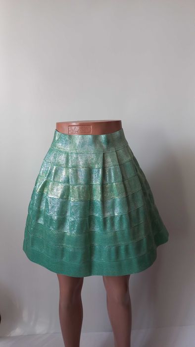Коротка бірюзова спідниця 48 46 розмір