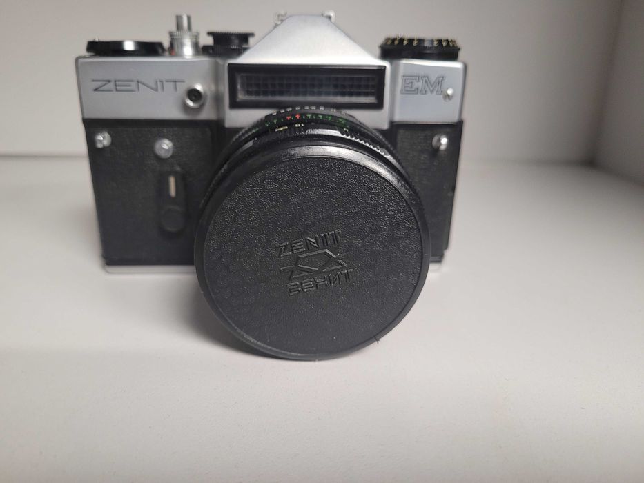 aparat analogowy ZENIT EM + HELIOS - 44 - 2 + pokrowiec