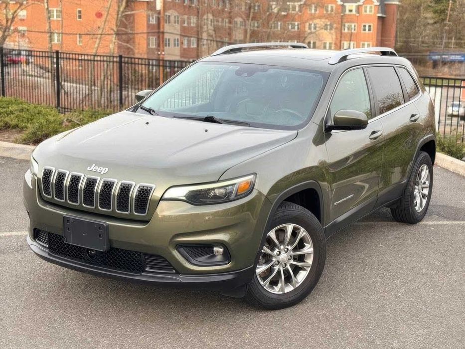 Jeep Cherokee Latitude Plus      2020