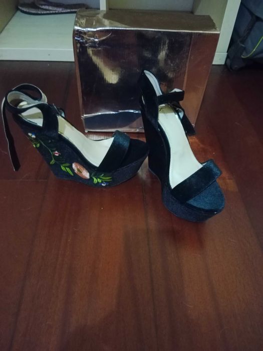 Calçado muito barato