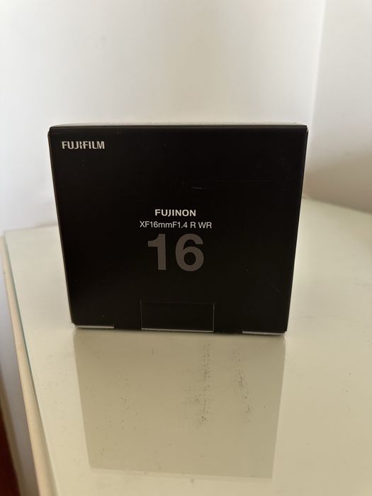FUJIFILM xf 16mm f/1.4 r wr