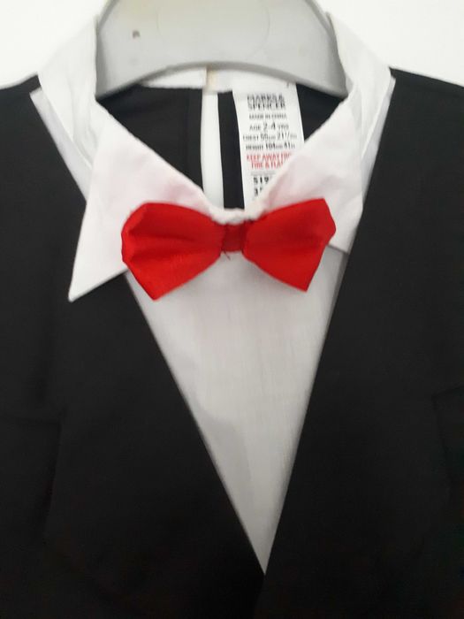 Kostium Przebranie WAMPIR Dracula 4 lata 5 lat Marks & Spencer zestaw