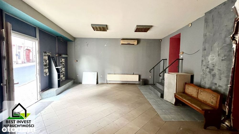 Duży lokal (98,2 m2)  z witryną  w centrum Gryfowa Śląskiego