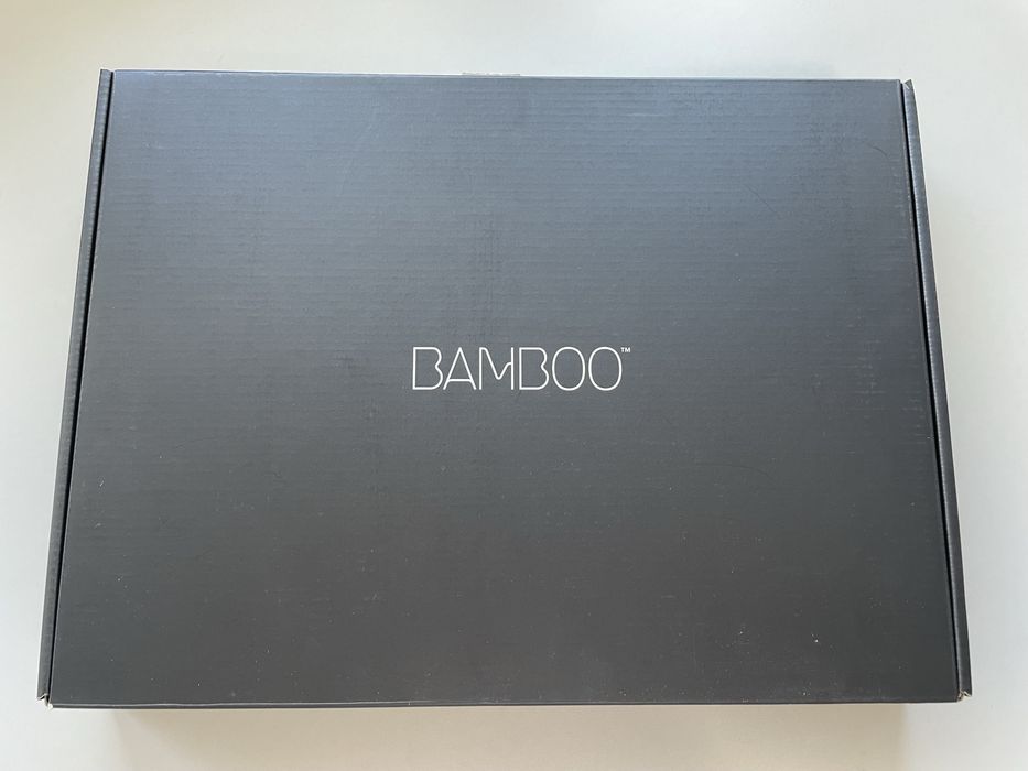 Wacom Intuos Bamboo Fun Medium with Stylus64729682869507122