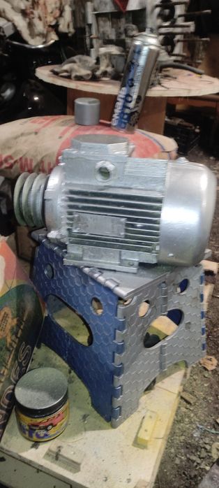 Двигун а-синхронний