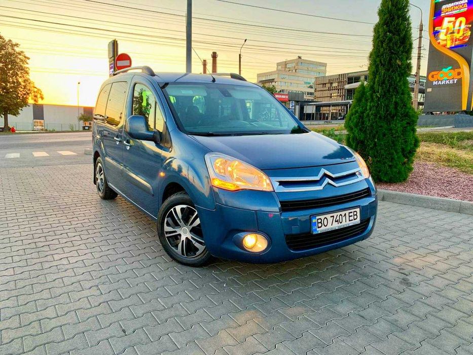 Citroen Berlingo 2010Рік. 1.6диз. Рідна фарба.
