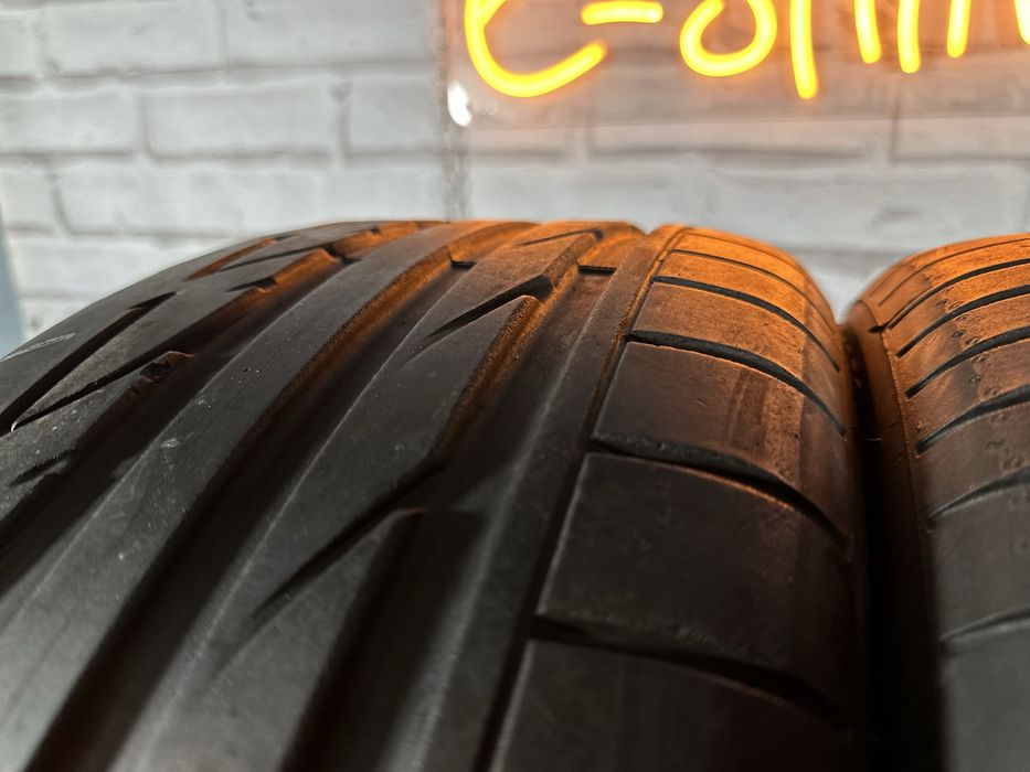 Комплект і пара 245 45 19 Bridgestone Potenza S001