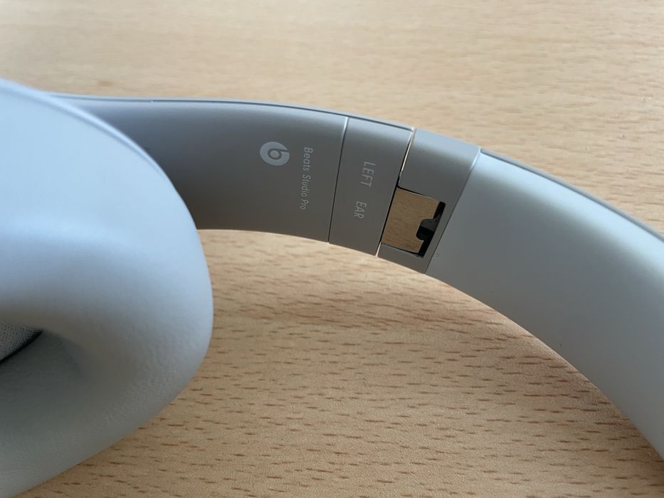 Apple Beats Studio Pro Wireless como novo