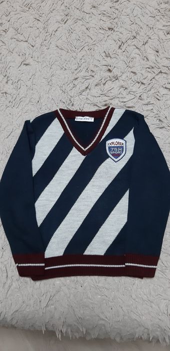 Свитер пуловер джемпер 4-5лет 110