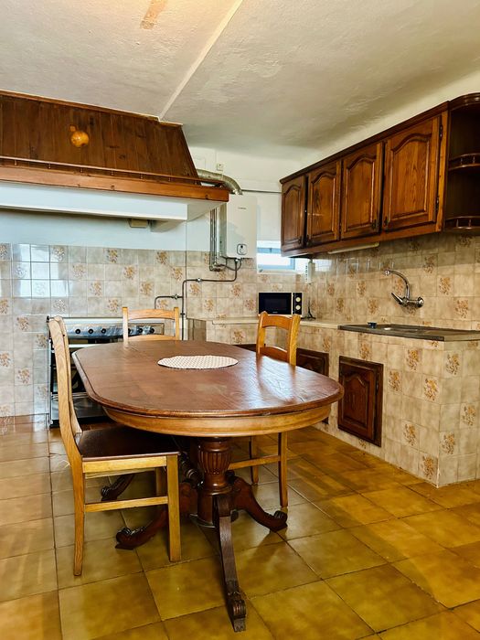 Moradia T3 com 700 m² de terreno em Deão - Viana do Castelo