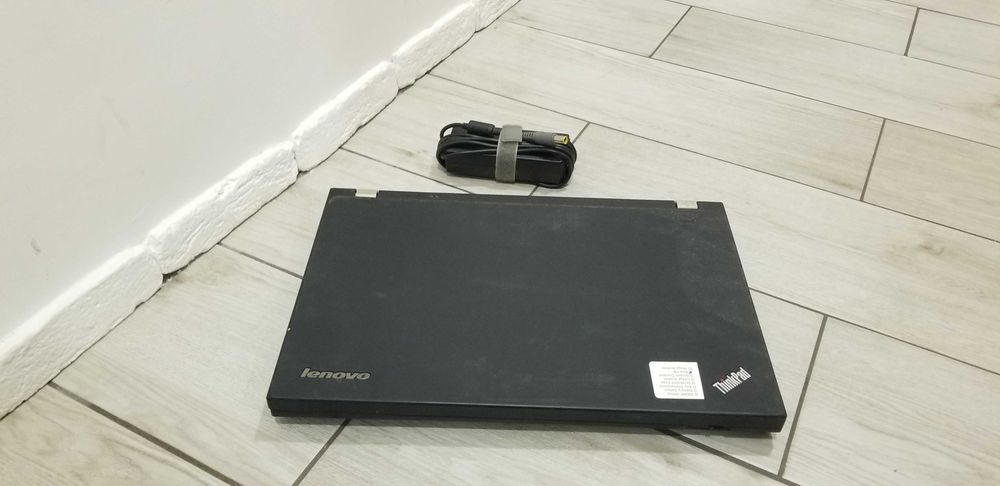 Ноутбук Lenovo ThinkPad T520 /I5-2520м/4 Gb/320 hdd/15.6