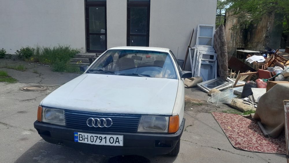 Продам ауди 100 с3 на ходу