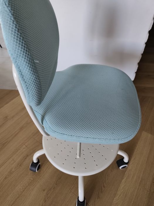 Dziecięce krzesło biurowe obrotowe vimund Ikea