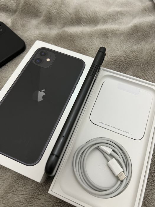 iPhone 11 128GB Preto
