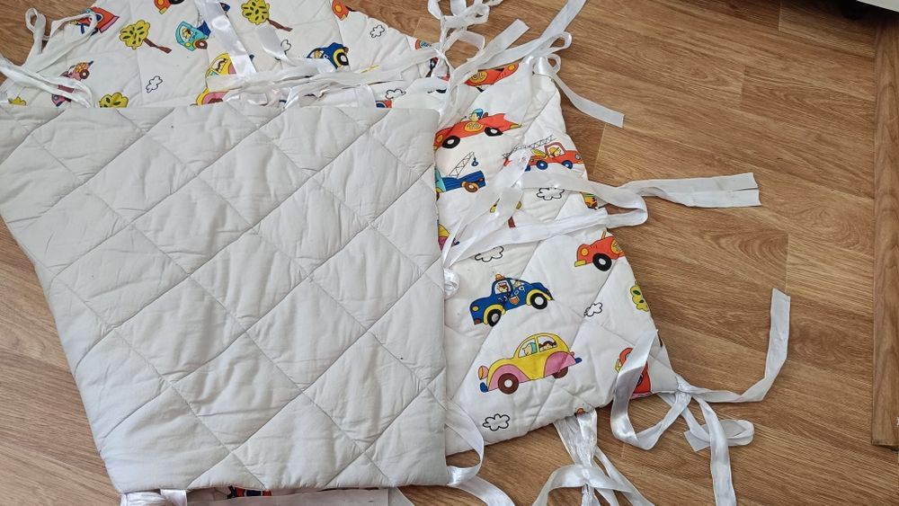 Бортики в ліжечко