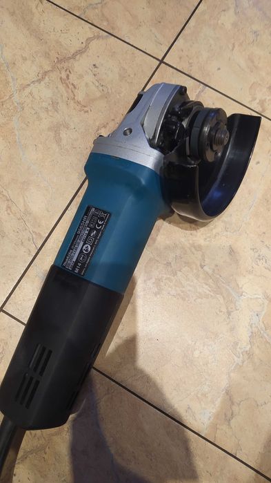 Szlifierka kątowa sieciowa Makita 1100W 9565HR