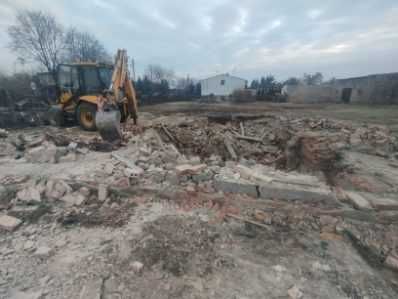 Wyburzenia, czyszczenie działek, wycinka drzew