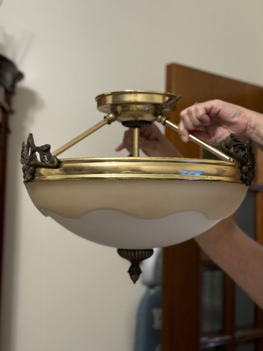 Candeeiro de Teto Antigo