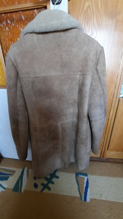 Kożuch z owczej skóry marki Shearling by Lawrence
