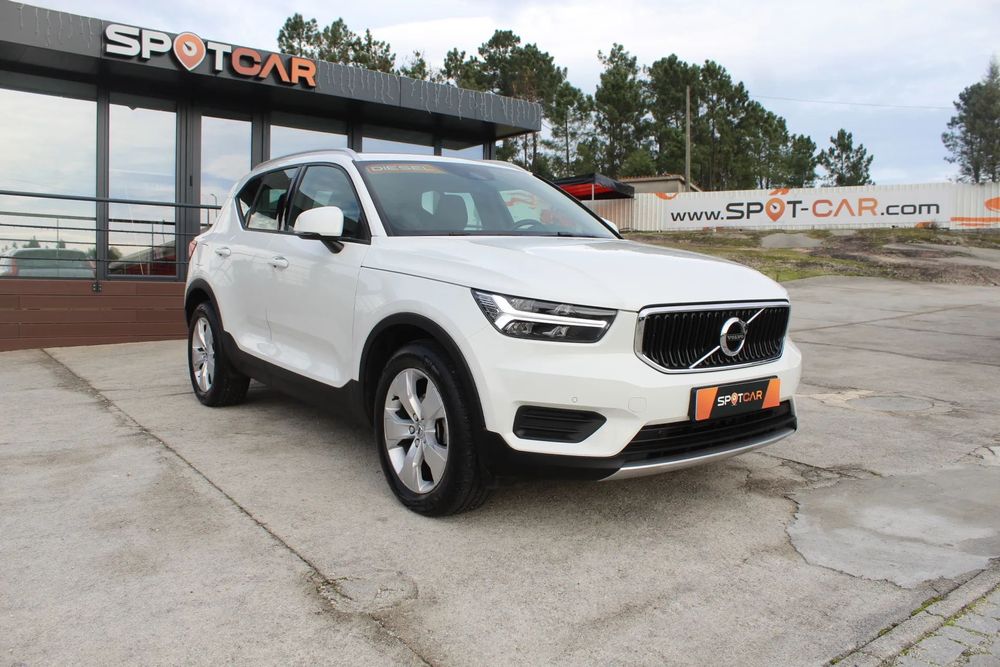 Volvo XC 40 2.0 D3 Momentum Plus
