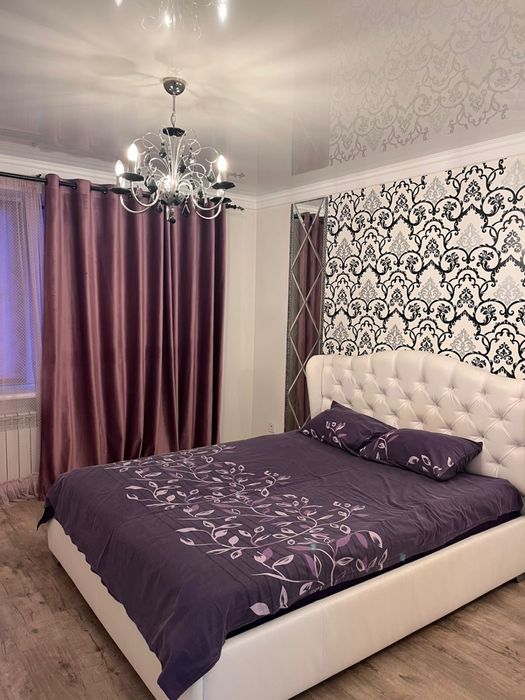 Продаж 2-кв 80 кв.м м.Бориспіль вул. Головатого.20