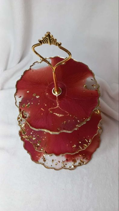 Rękodzieło Patera 3 piętrowa z żywicy epoksydowej bordo ze złotem