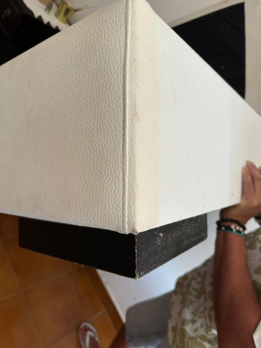 Sofá-cama com arrumação e chaise longue- Napa branca