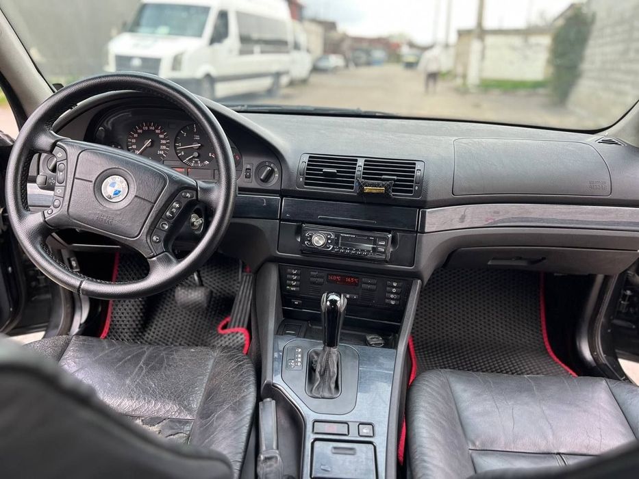 Продам BMW E39 3л дизель, автомат