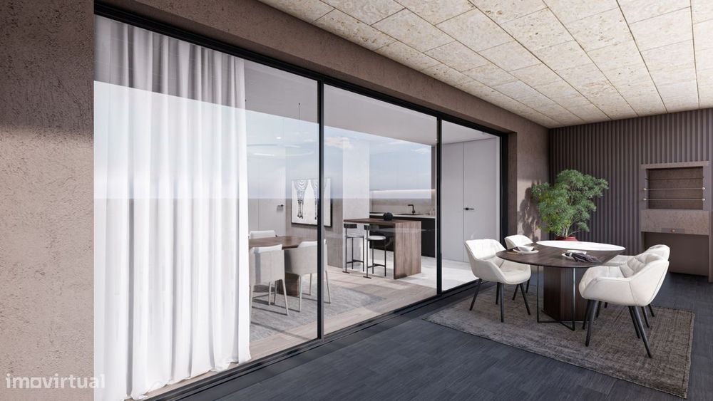 Apartamento T1 com garagem e varanda