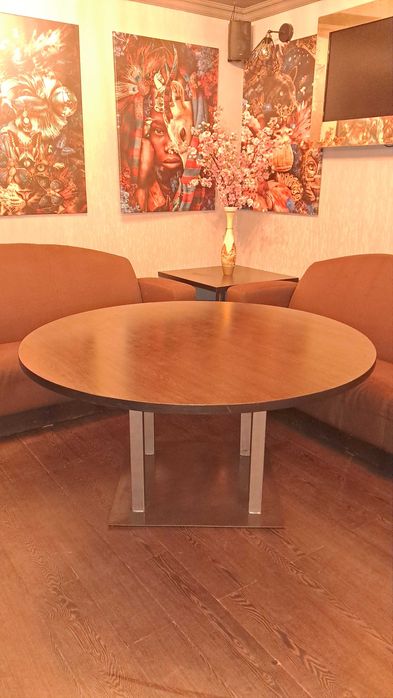 СрочноПРОДАМ Крісла 1200грн,Дивани2500,0СтоливЗал2000,0грнХОЛОДИЛЬНИКИ