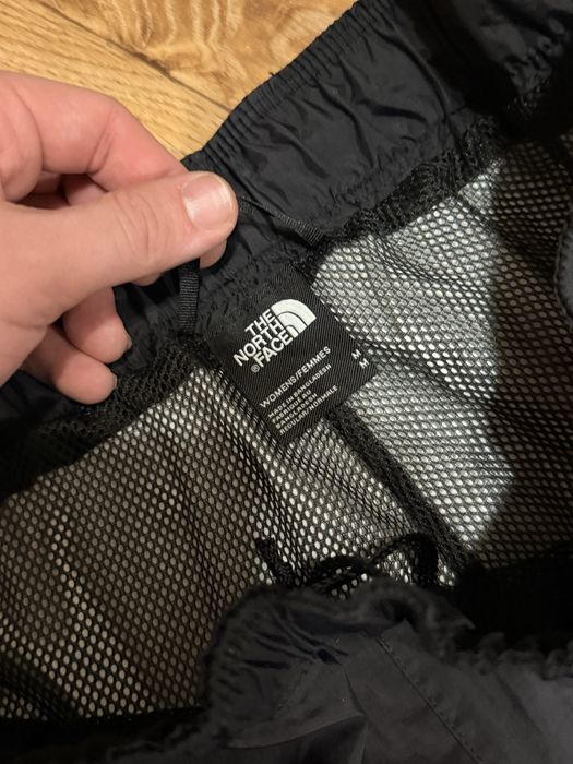 TNF Hyvent pants