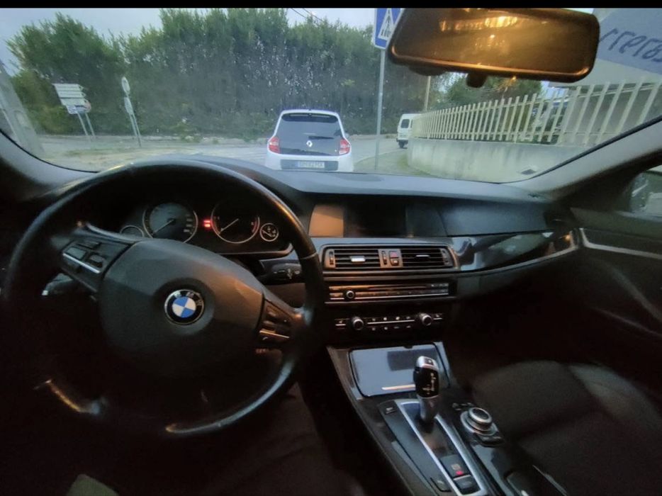 BMW 520 ano 2011 — photo 3