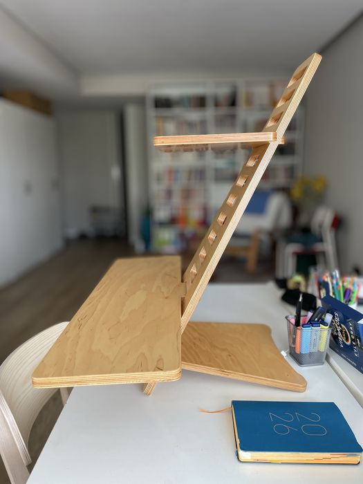 Harmoni Standing Desk regulável em madeira – como nova