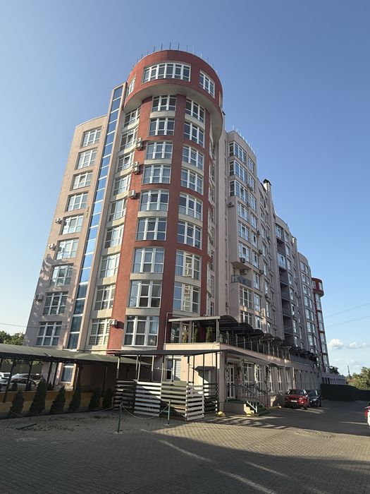 Продається 2 кімнатна Новобудова вул Буковинська 33