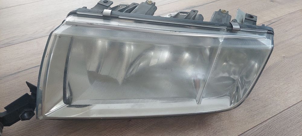 Lampy przednie Skoda fabia 1