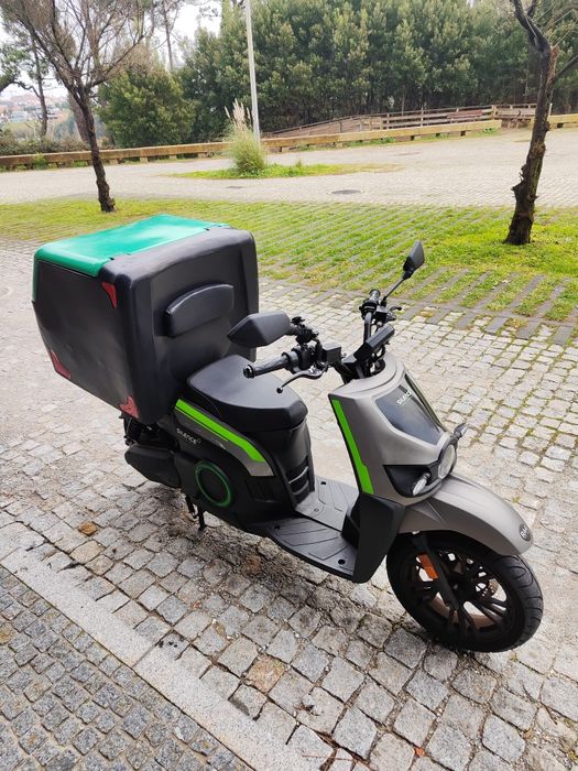 Scooter elétrica Silence S02 HS / Seat Mó 125cc