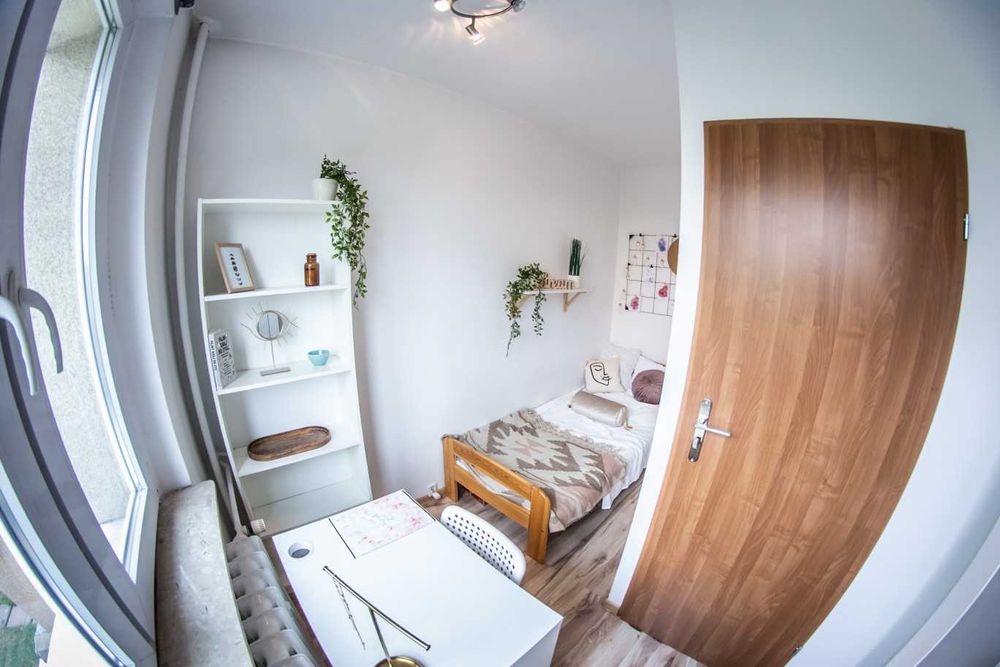 tylko STUDENTKI, piekarnik, ogrzewanie miejskie, parking.