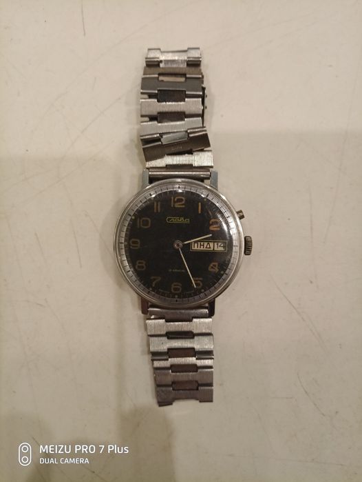 Часы наручные механические