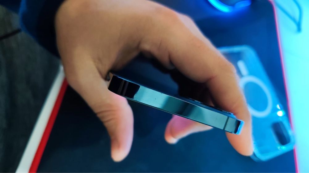 Iphone 12 pro em muito bom estado