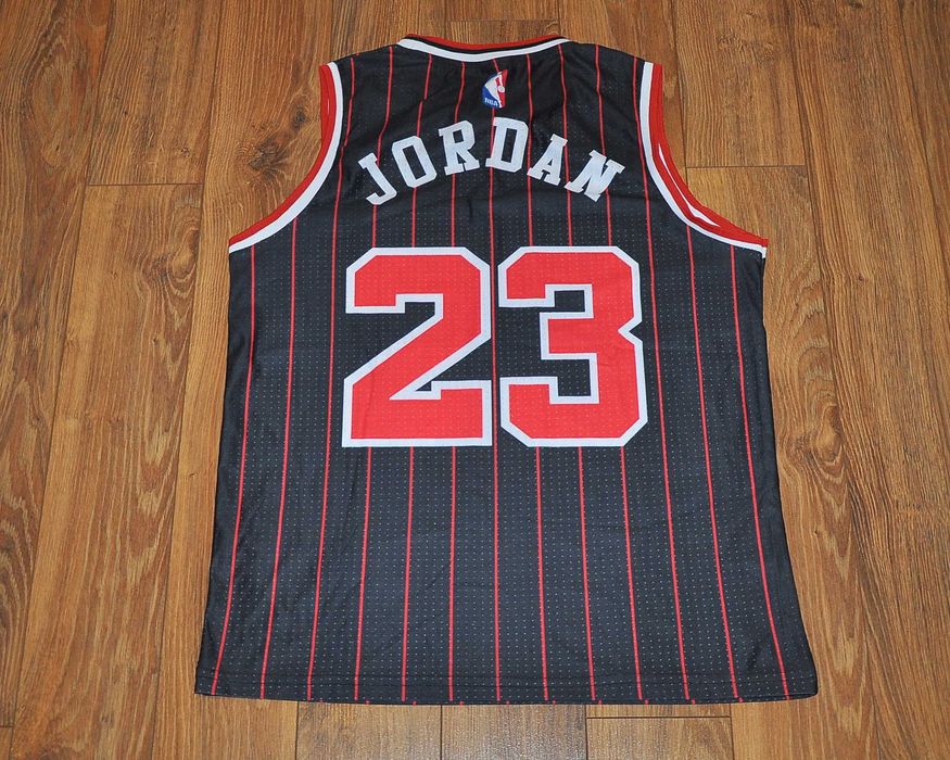 Michael Jordan 23 Chicago Bulls - koszulka rozm.M NIKE