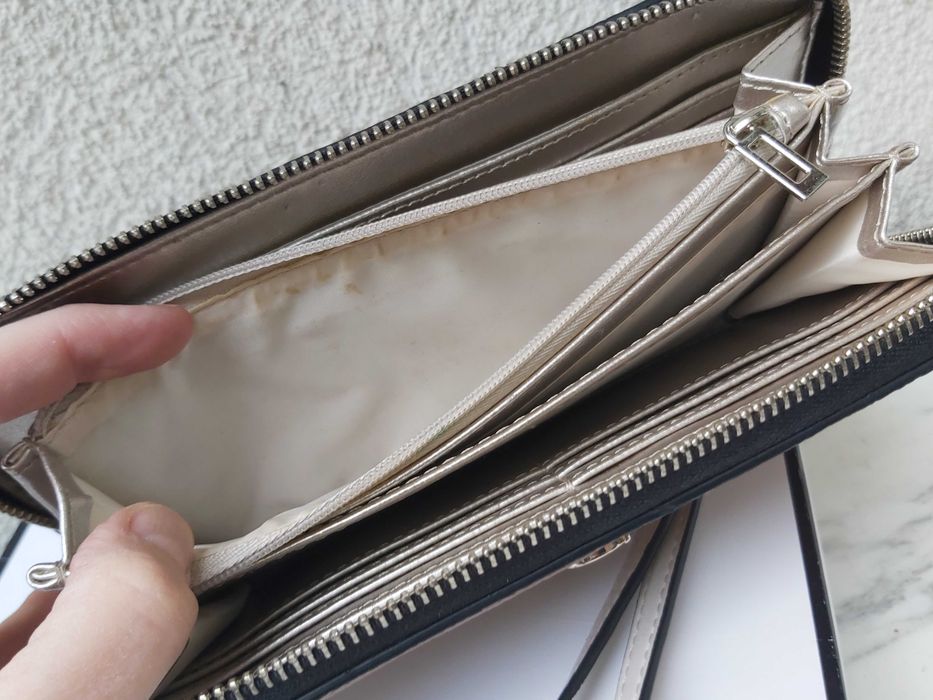 Używany portfel GUESS brązowy duży tan Multi dania slg