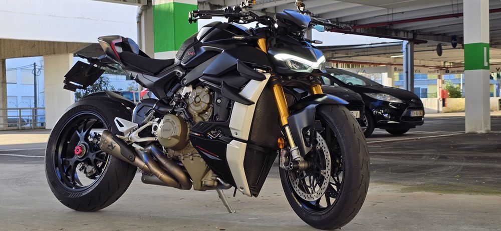 Ducati Streetfigther V4S