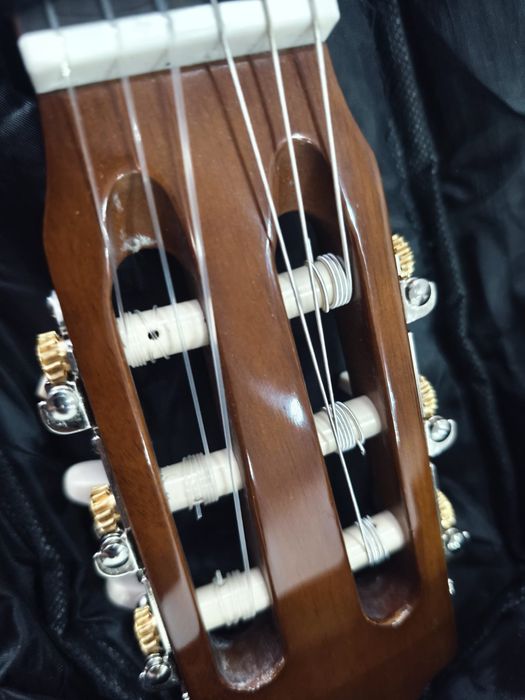 Гитара Yamaha  C40