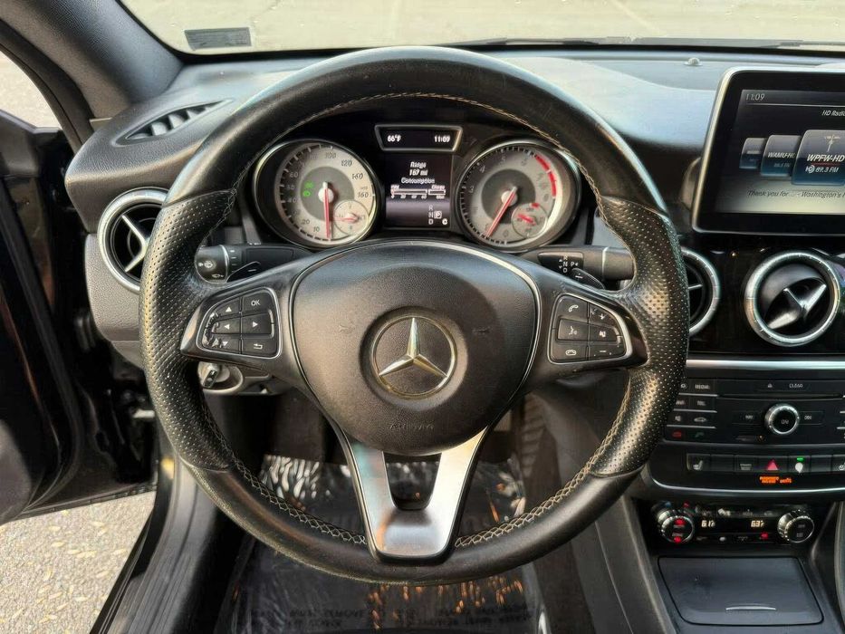 Mercedes-Benz CLA 250      2016