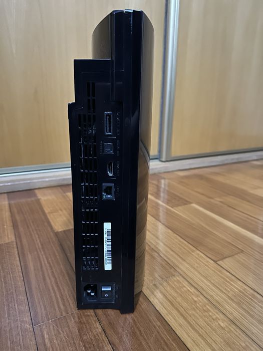 Playstation 3 + 5 jogos