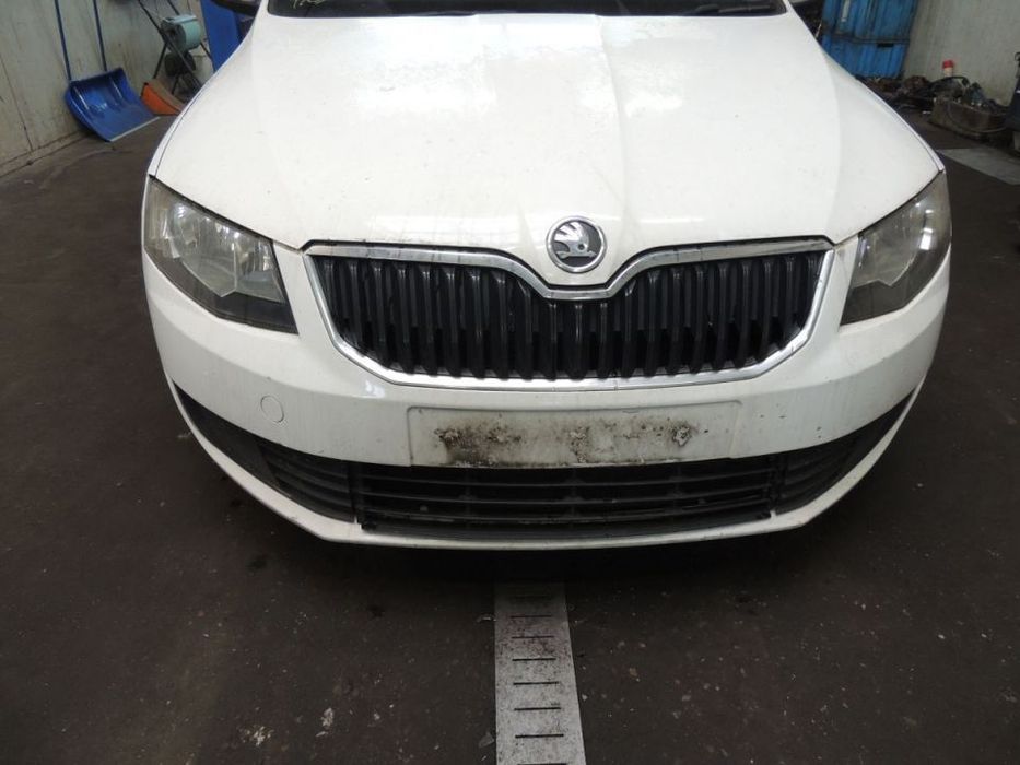 Wzmocnienie zderzaka przód SKODA Octavia III kombi '13 1.6 tdi