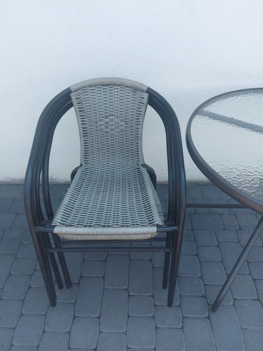 Stół stolik krzesła ogrodowe