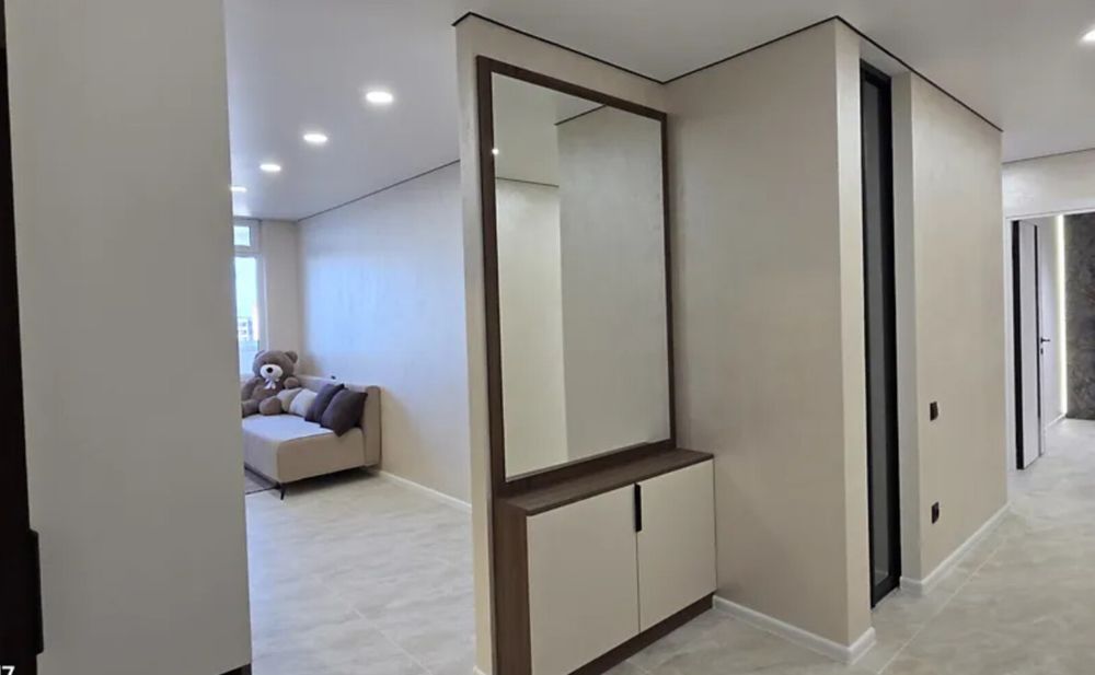 Продаж 3к квартири 75 кв. м на вул. Тролейбусна