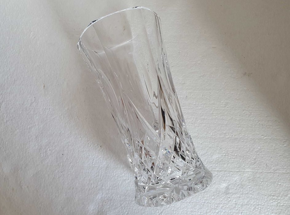 Soberba Jarra de Cristal trabalhado - 21 cm - vintage